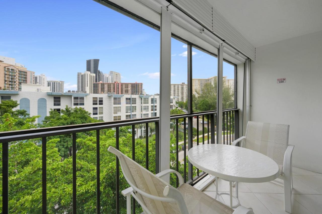 Le Cartier Sunny Isles Ocean Paradise Sunny Isles Beach Ngoại thất bức ảnh