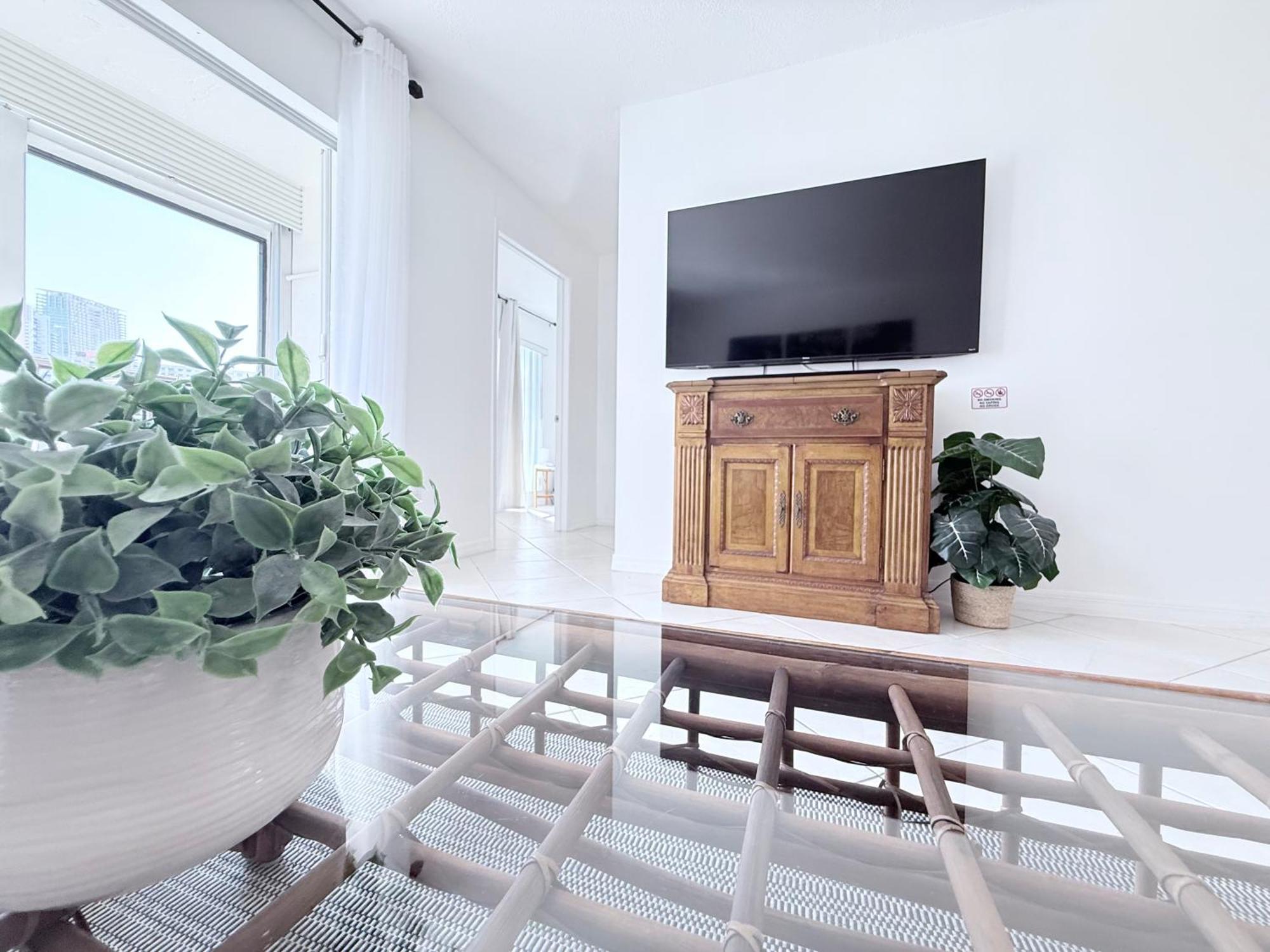 Le Cartier Sunny Isles Ocean Paradise Sunny Isles Beach Ngoại thất bức ảnh